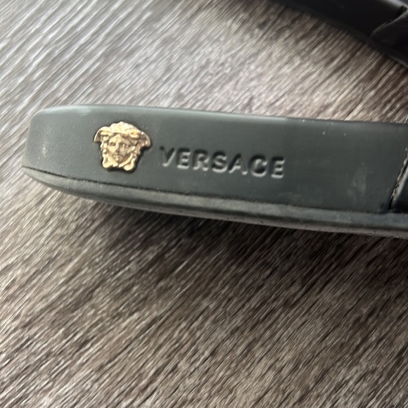Versace slippers - Picture 2 of 5